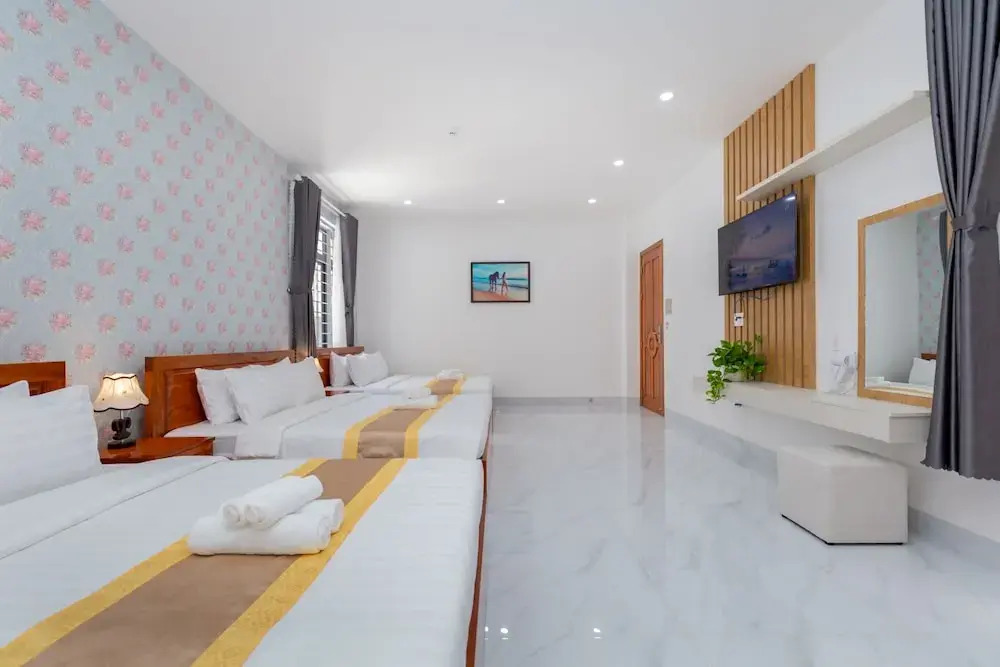 126 Vung Tau Pool Villa Back Beach From 4 To 12 Rooms Options