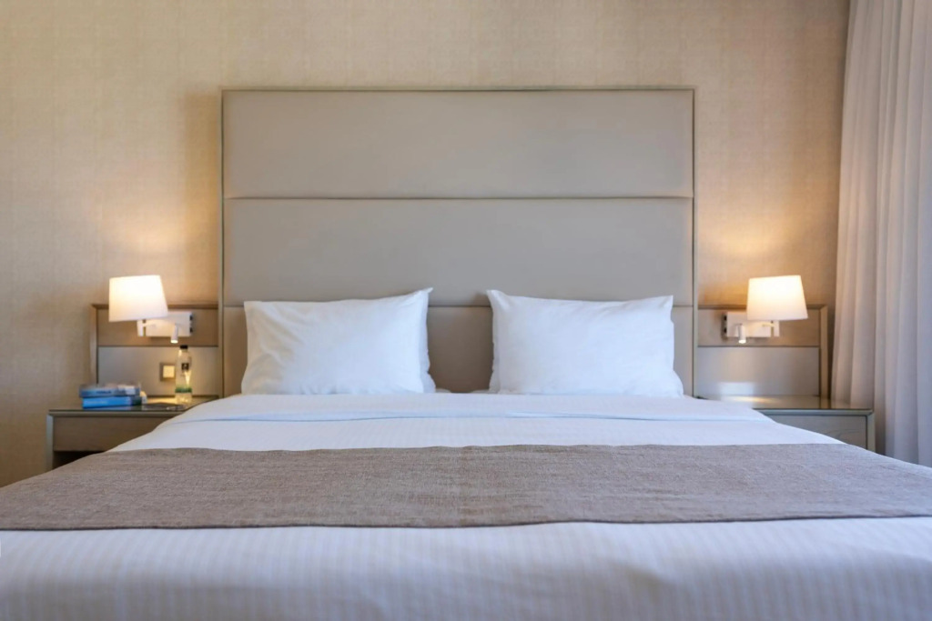 Athineon Hotel