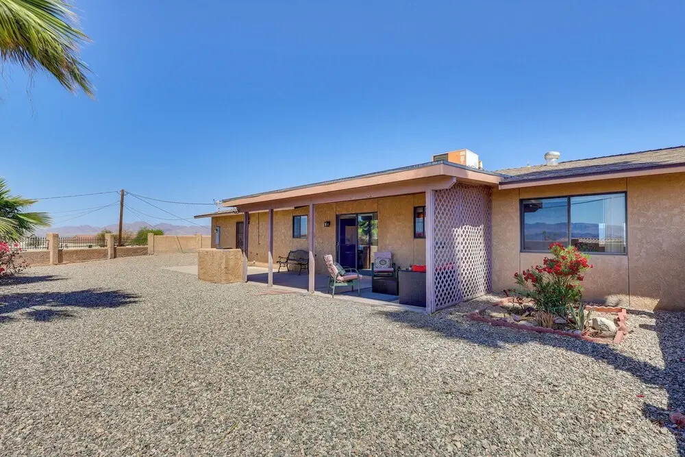 1 Mi to Boat Launch: Lake Havasu City Home w/ View
