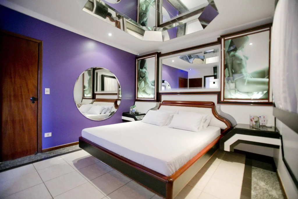 Rivieras Motel