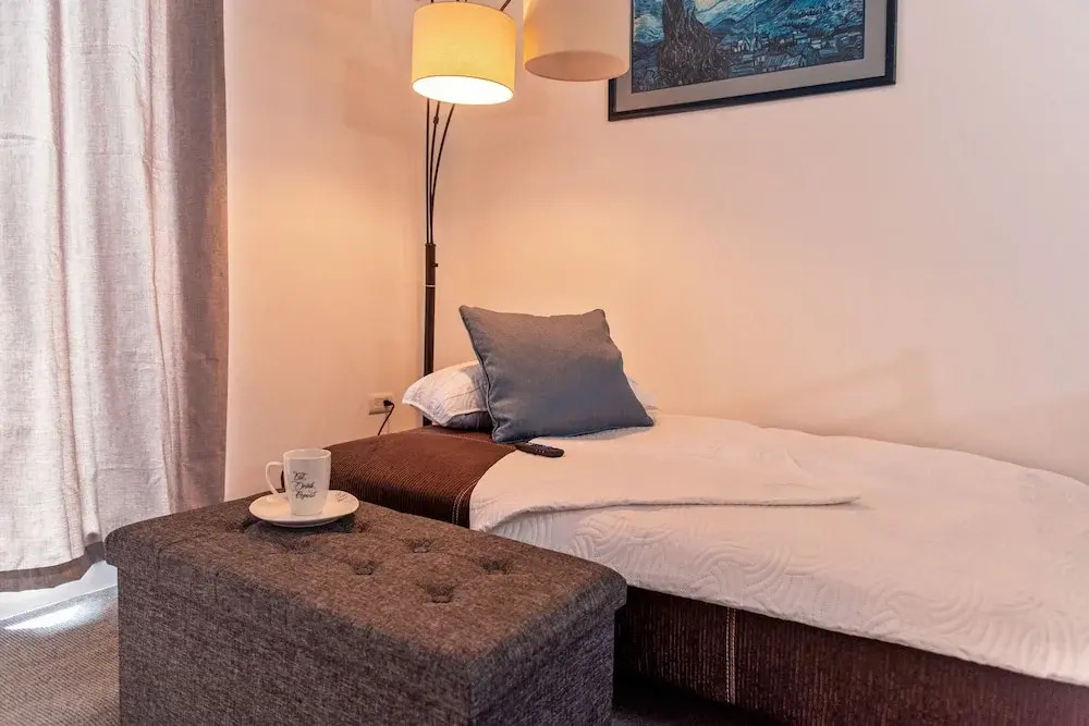 Modern apt. Close Cintermex, 2BD, 2 BTH, by Mty. Living T403