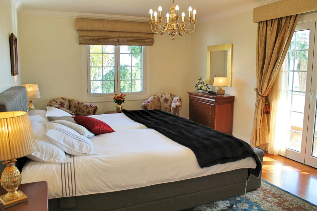 Height of luxury, stunning spacious villa with large indoor pool |Villa Luzia