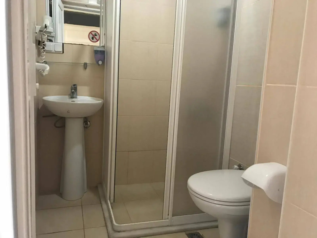 Kleopatra Arsi Hotel