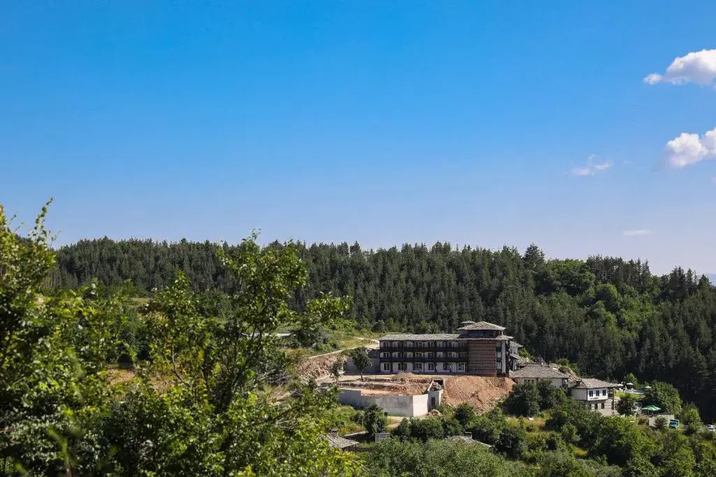Hotel Leshten