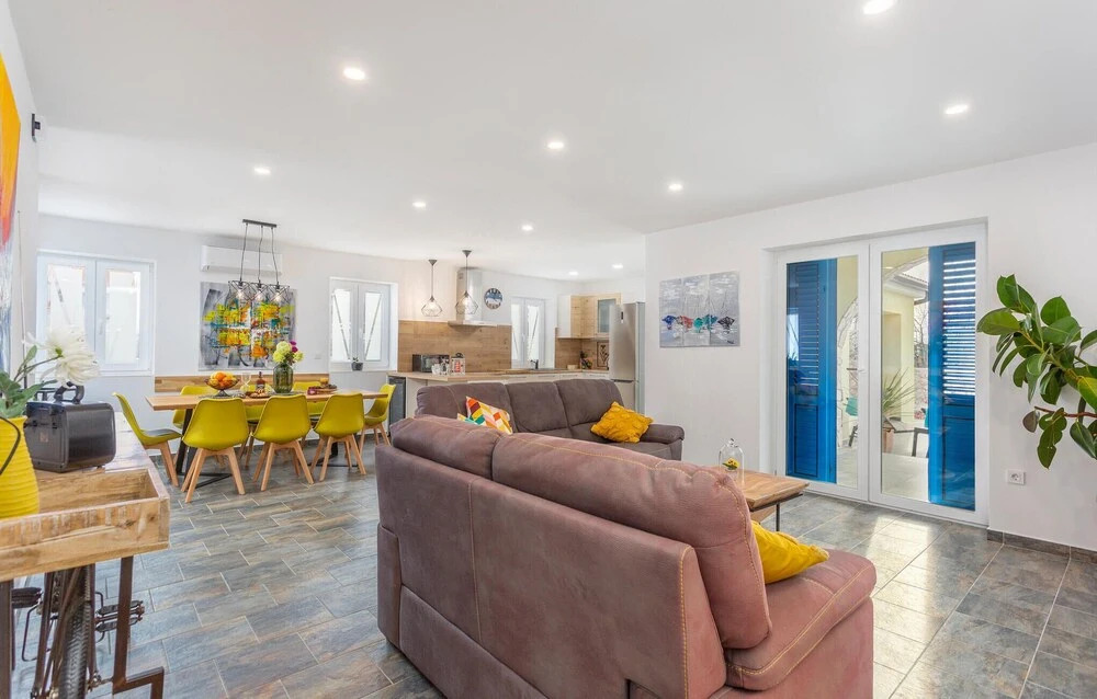 Amazing Home In Dobrinj