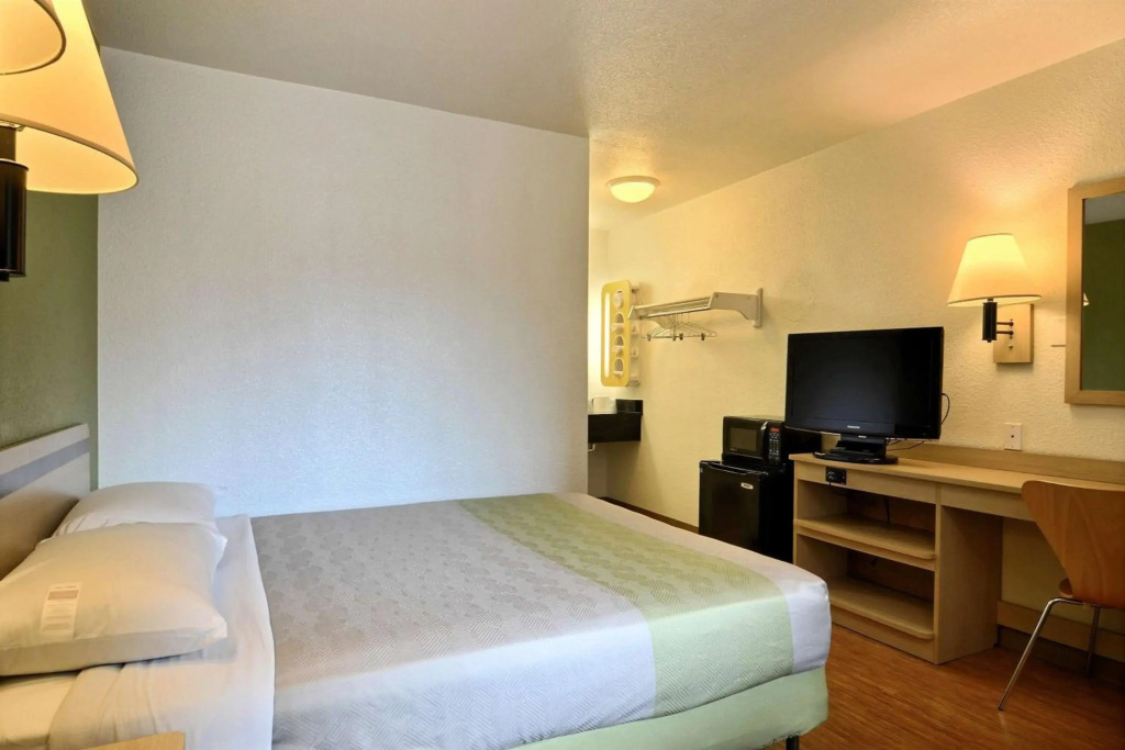 Motel 6-Tumwater, WA - Olympia