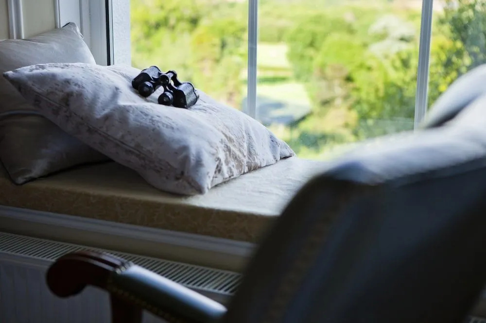 Coed Mawr Hall Bed & Breakfast