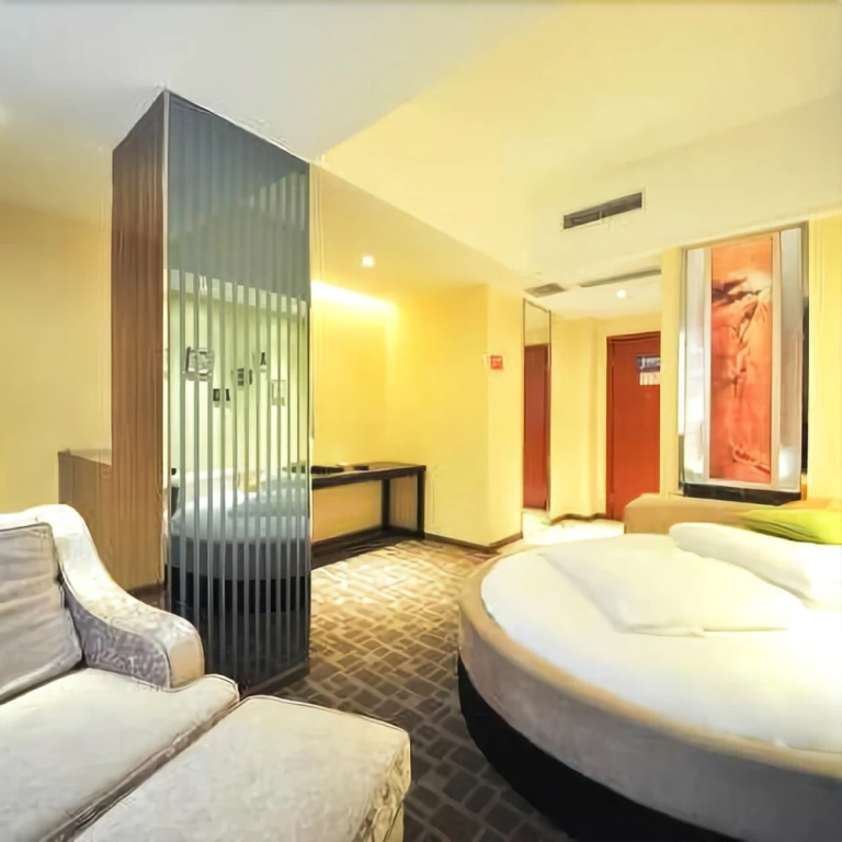 Answer Roof Garden Hotel (Sichuan University Wangjiang Campus Jiuyan Bridge)