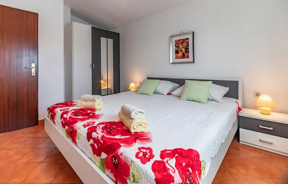Stunning Apartment in Medulin With 3 Bedrooms, Wifi and Outdoor Swimming Pool