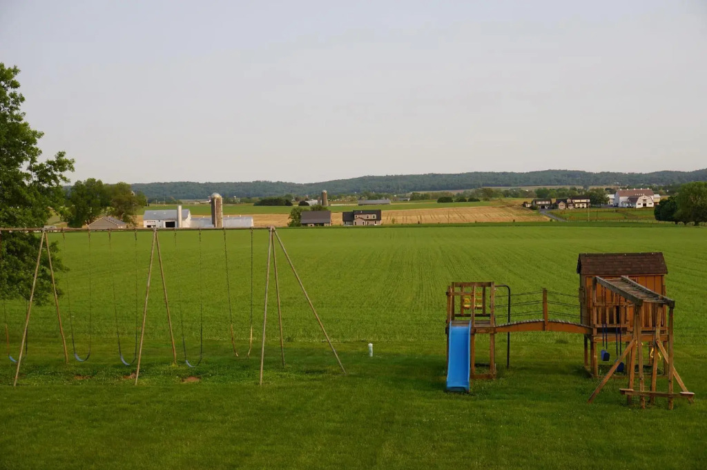 Harvest Drive Family Inn - Renovated Rooms