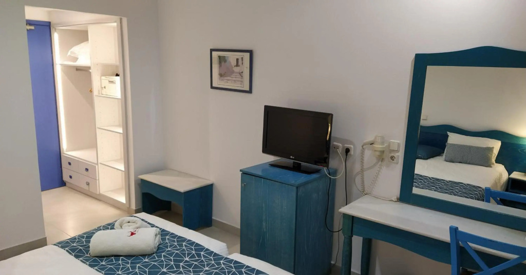 Knossos Hotel