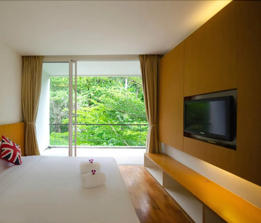 Natural Sea View 2 Bedrooms Apartment