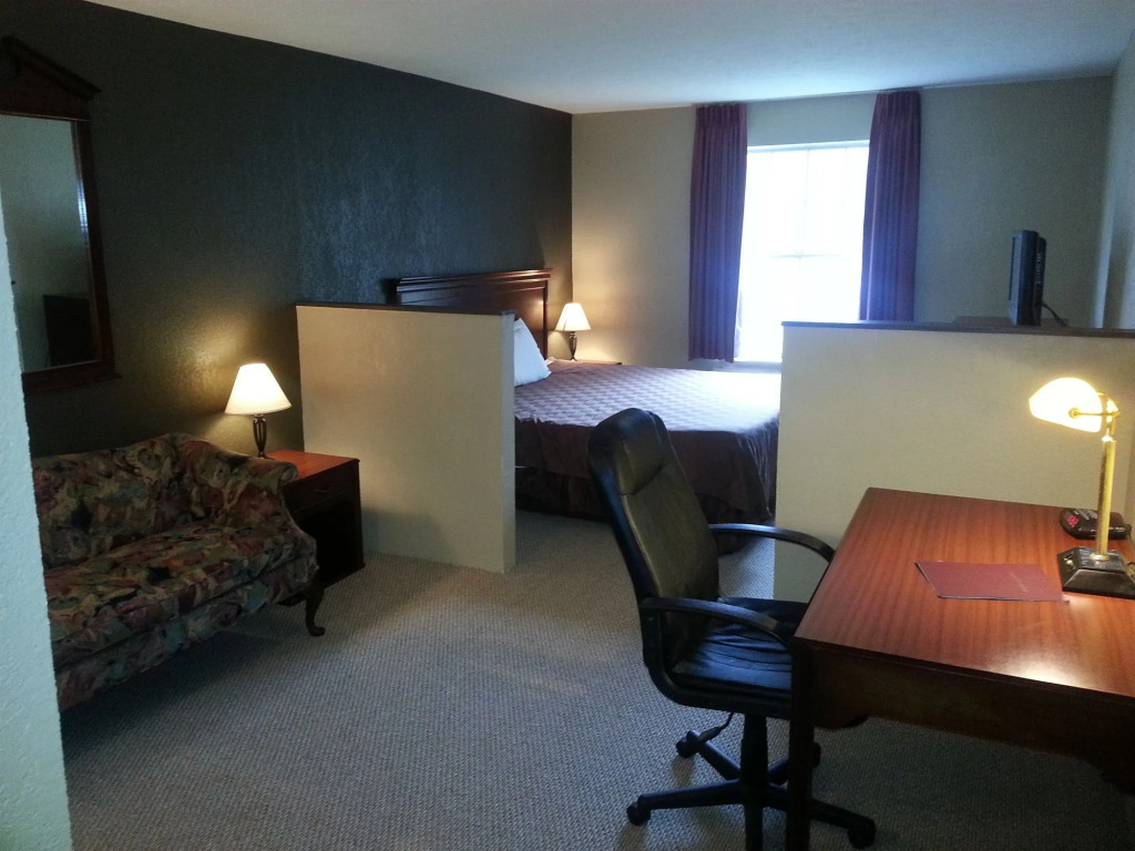 Americourt Hotel and Suites - Elizabethton