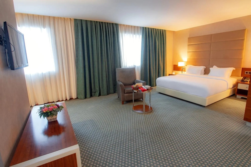 Nevali Hotel