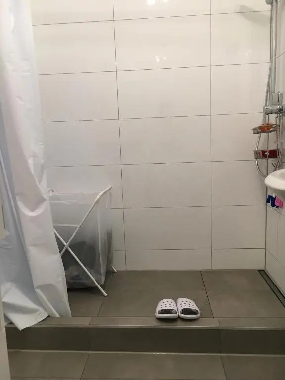 Advice & Advise Apartment