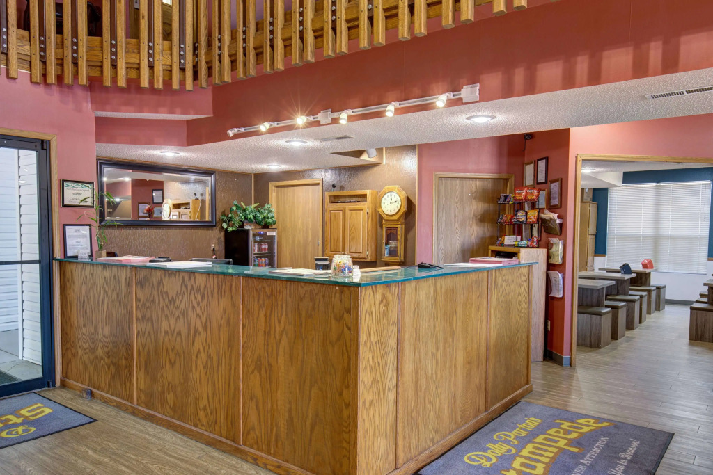 Howard Johnson by Wyndham Branson Theatre District