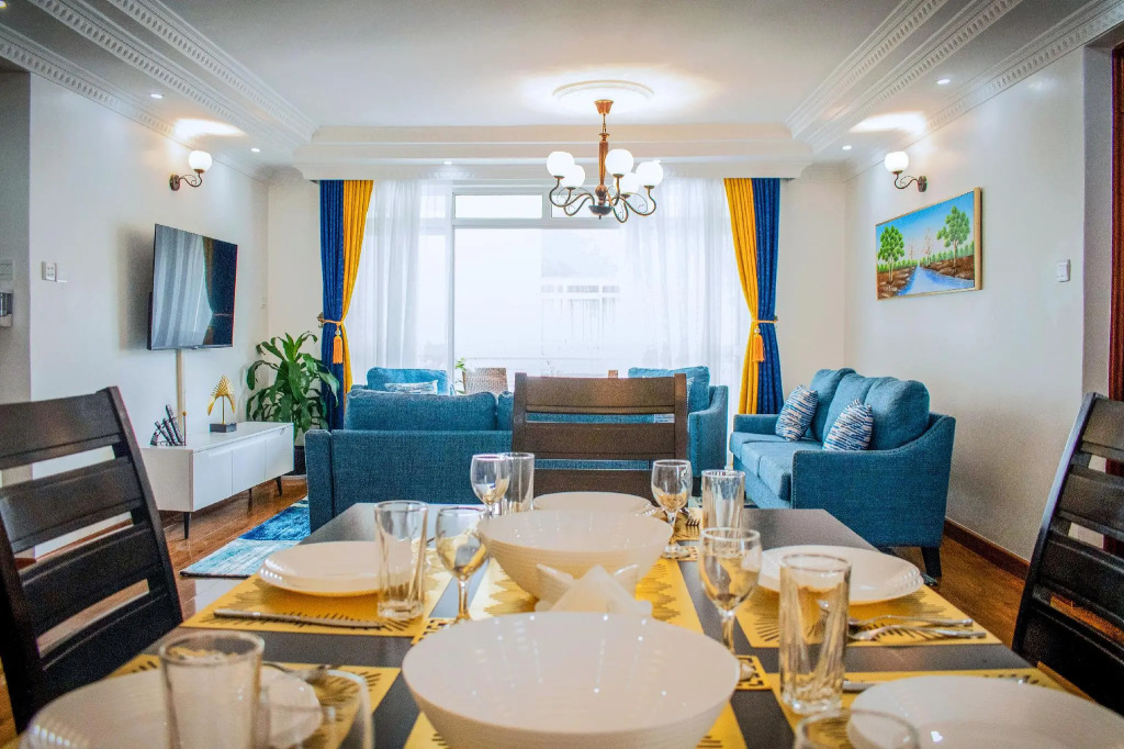 Luxel Suites by Homes by Della