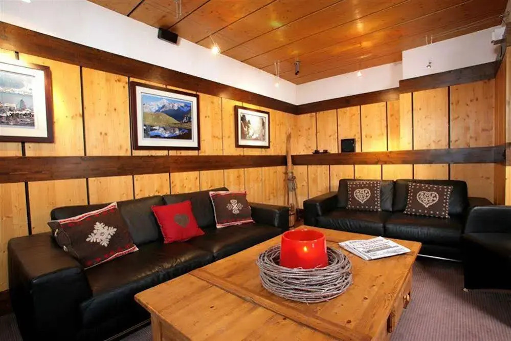 Hôtel Cristal - Swiss Riders Lodge Grimentz