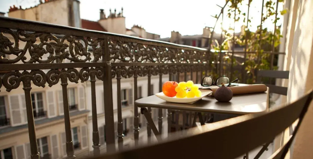 Le Grey Hotel