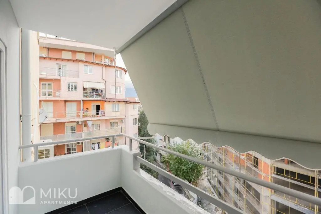 Miku Apartment - LUX 2Bd Apartment At City Center