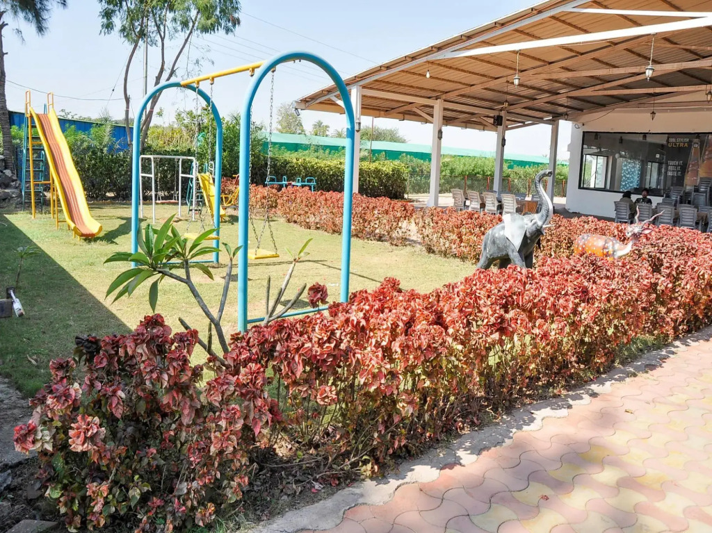 The Cloud Hotel and Resorts by OYO Rooms