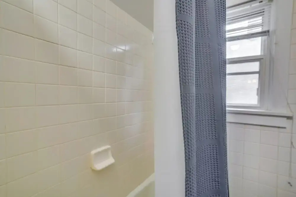Cozy Minneapolis Apartment, 1 Mi to Downtown!