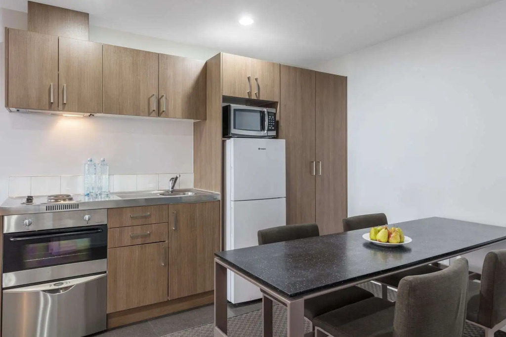 Nesuto St Martins Apartment Hotel