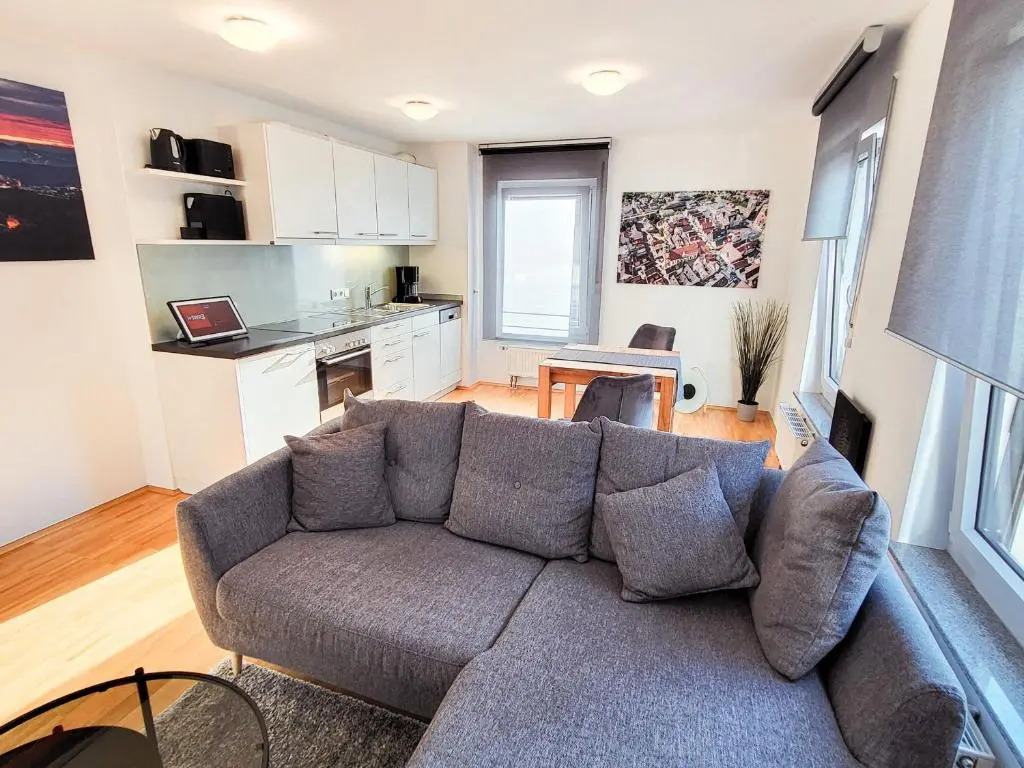 Zentrale Ferienwohnung in Aalen City Mit 4-Sternen (Adults Only)