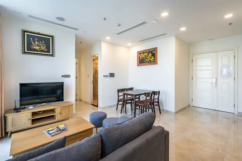 Halo Apartment