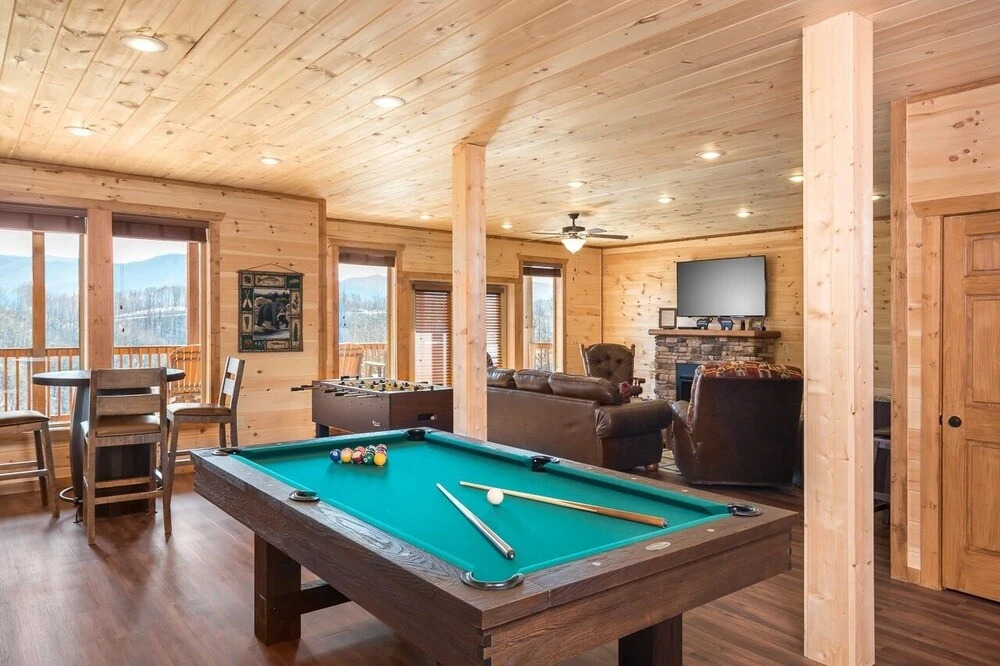 The Bear And Trout 4 Bedroom Home by Redawning
