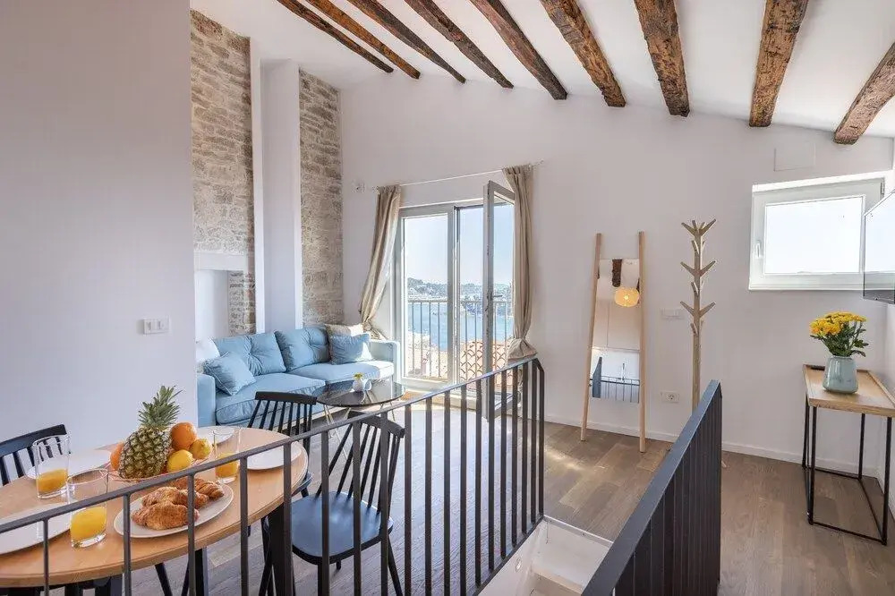 The View Apartment Old Town by Irundo