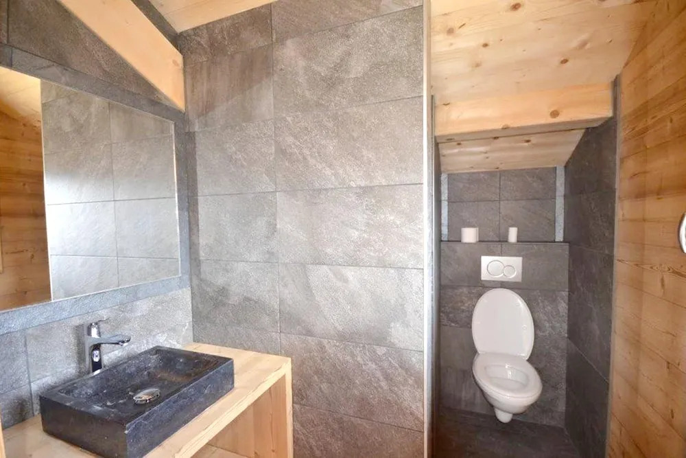 Chalet with 5 Bedrooms in Les Gets, with Wonderful Mountain View, Furnished Garden And Wifi