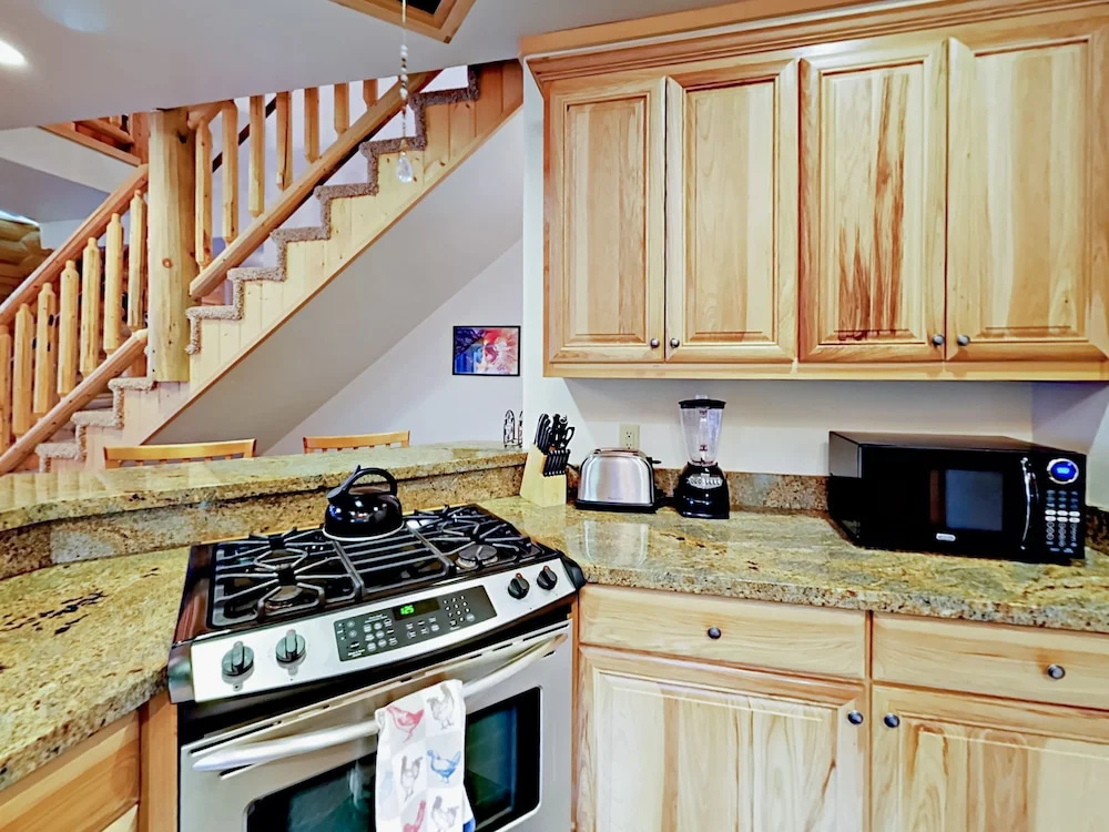 2536 Knox Avenue Home 3 Bedrooms 2 Bathrooms Home
