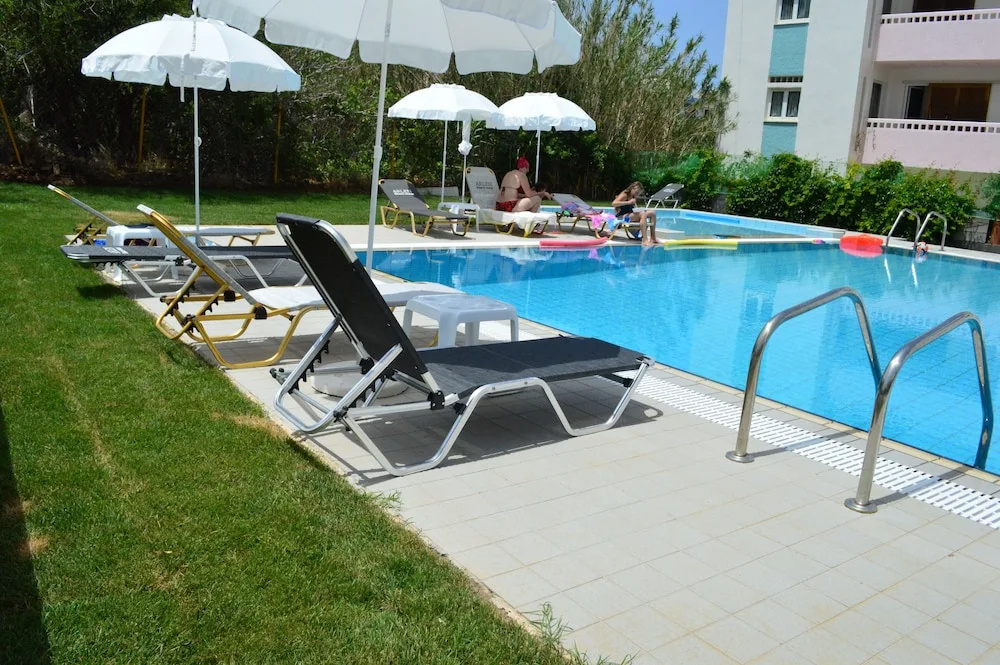 Arlen Beach Hotel