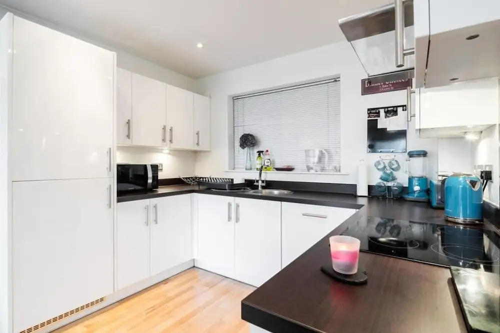 London Bridge 2bed2bath Apt, 4mins to Tube
