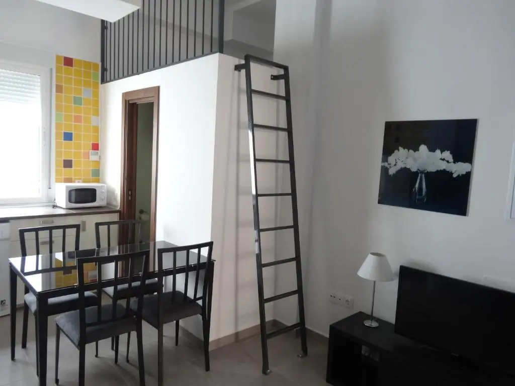 Málaga Apartamentos - Nuño Gómez, 24