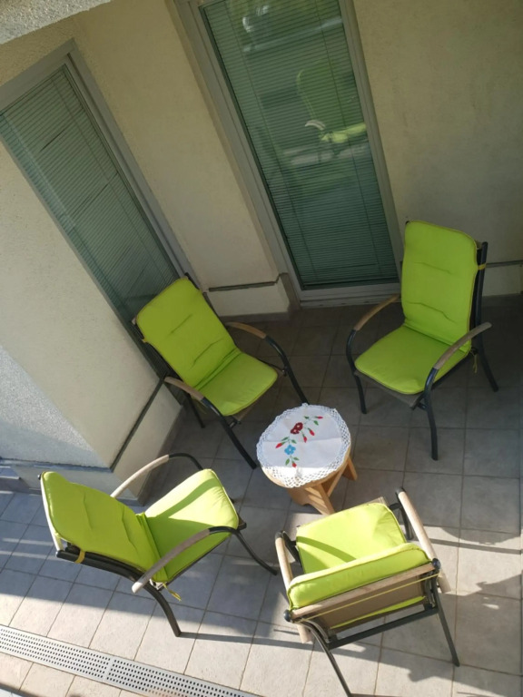 Victoria Apartment