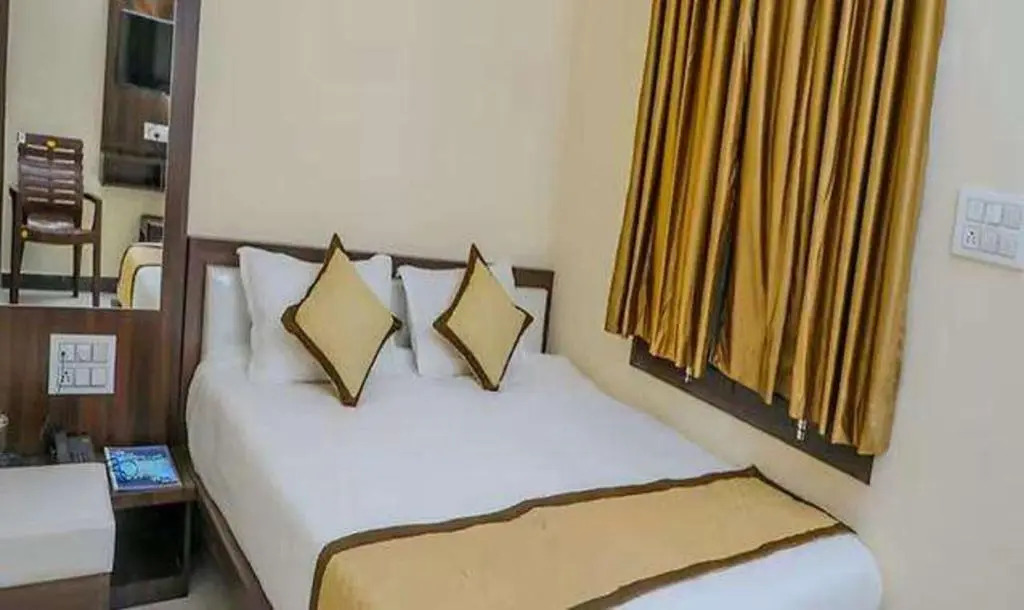 Fabhotel Ambuj
