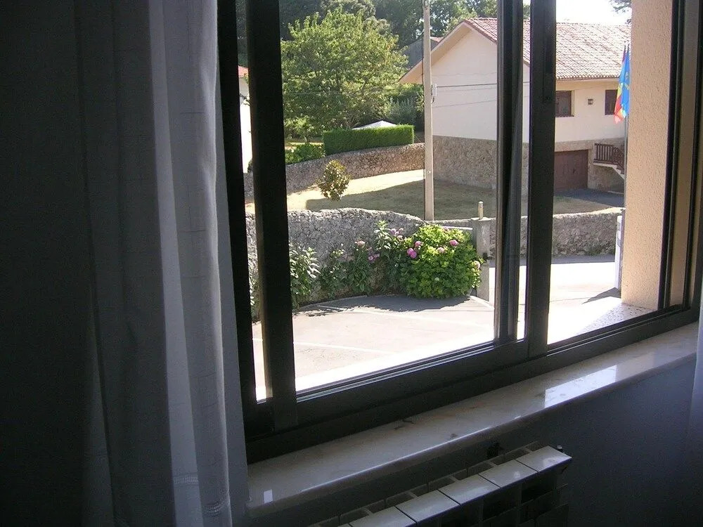 Hotel La Encina Celorio Llanes PARKING