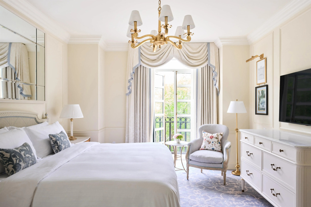 The Charleston Place