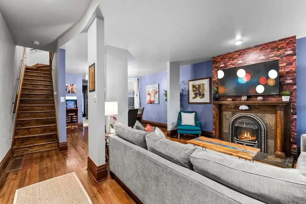 Cap Hill 3-bedroom Garage Parking With Backyard