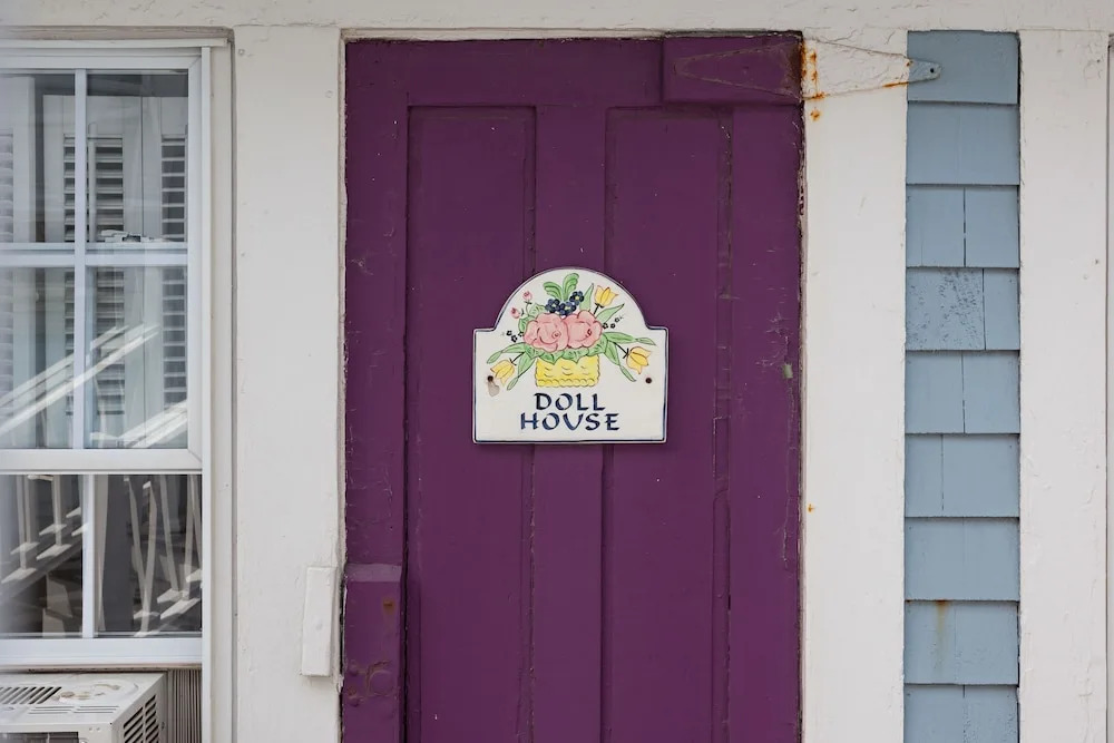 The Blue Dory Inn