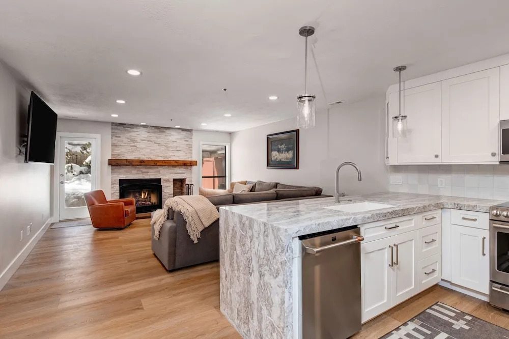 Silver Cliff Village 103 2 Bedroom Condo by RedAwning