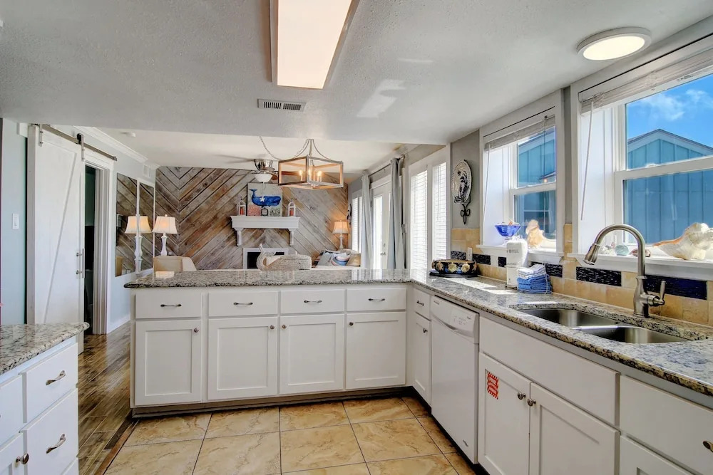 Lost On The Sea 3LC 3 Bedrooms 3 Bathrooms Home