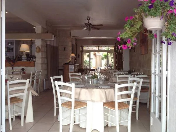 Hôtel Restaurant Le Provençal