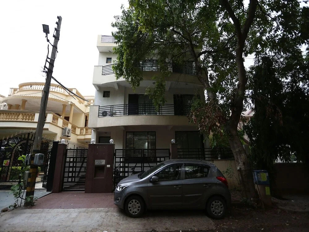 Sparklin Suites