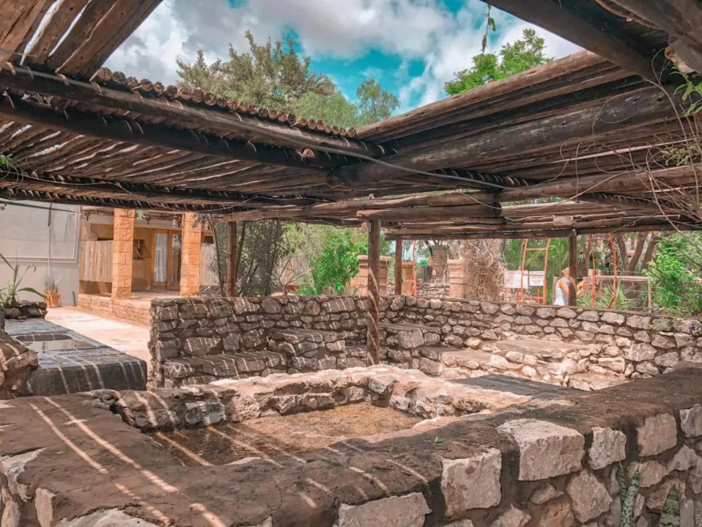 Nkisi Guesthouse