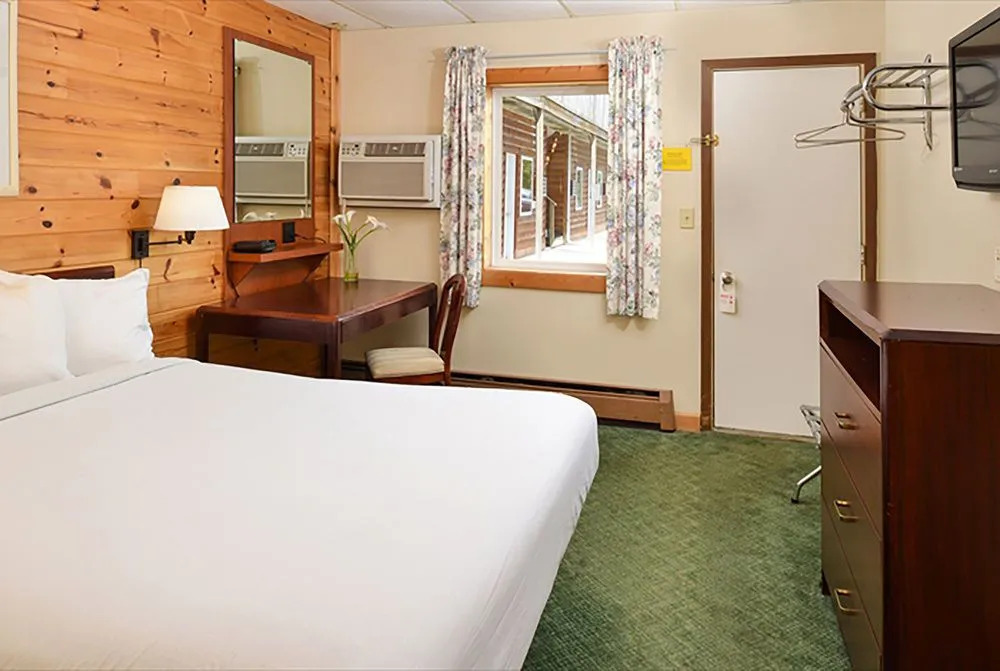 America's Best Inn & Suites - Alexandria