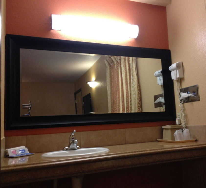 Economy Express Inn