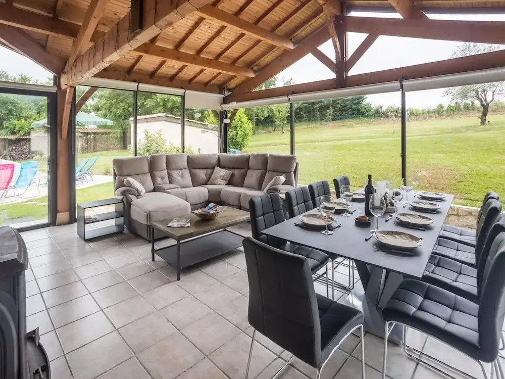 Dordogne Poolside Escape